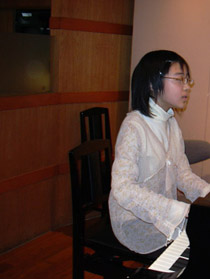 パウゼ 2004