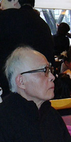 パウゼ 2004