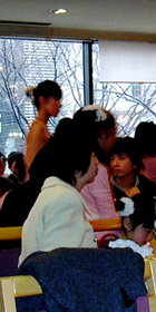 パウゼ 2004