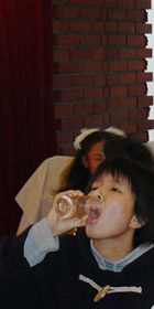パウゼ 2004